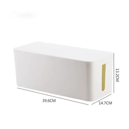 Boîte de rangement blanche pour prises et câbles avec dimensions 39.6CM x 14.7CM x 13.2CM, idéale pour organiser et protéger vos connectiques.